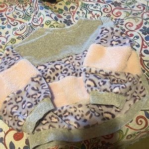 girls cheetah pink and grey sweatshirt